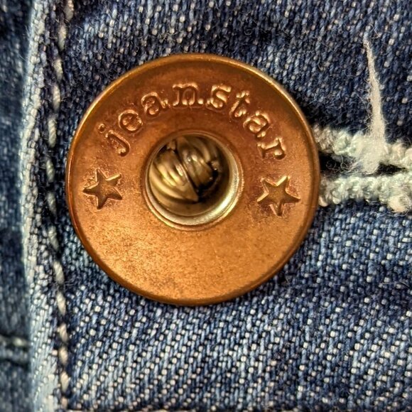 JEANSTAR Embroidered Cuffed Stretch Jean Capris Dark Wash Size 4 - Picture 5 of 14